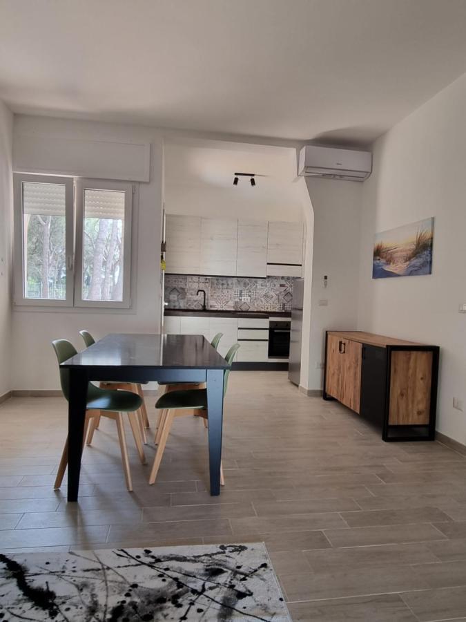 Villa Edoardo Con Pineta A 250 Metri Dal Mare Torre Squillace ภายนอก รูปภาพ