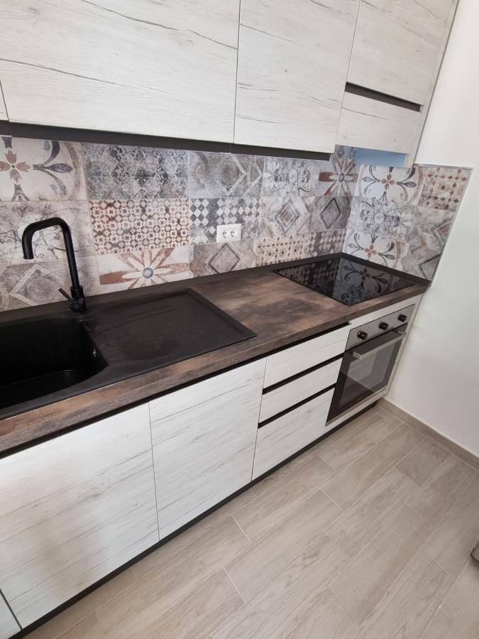 Villa Edoardo Con Pineta A 250 Metri Dal Mare Torre Squillace ภายนอก รูปภาพ