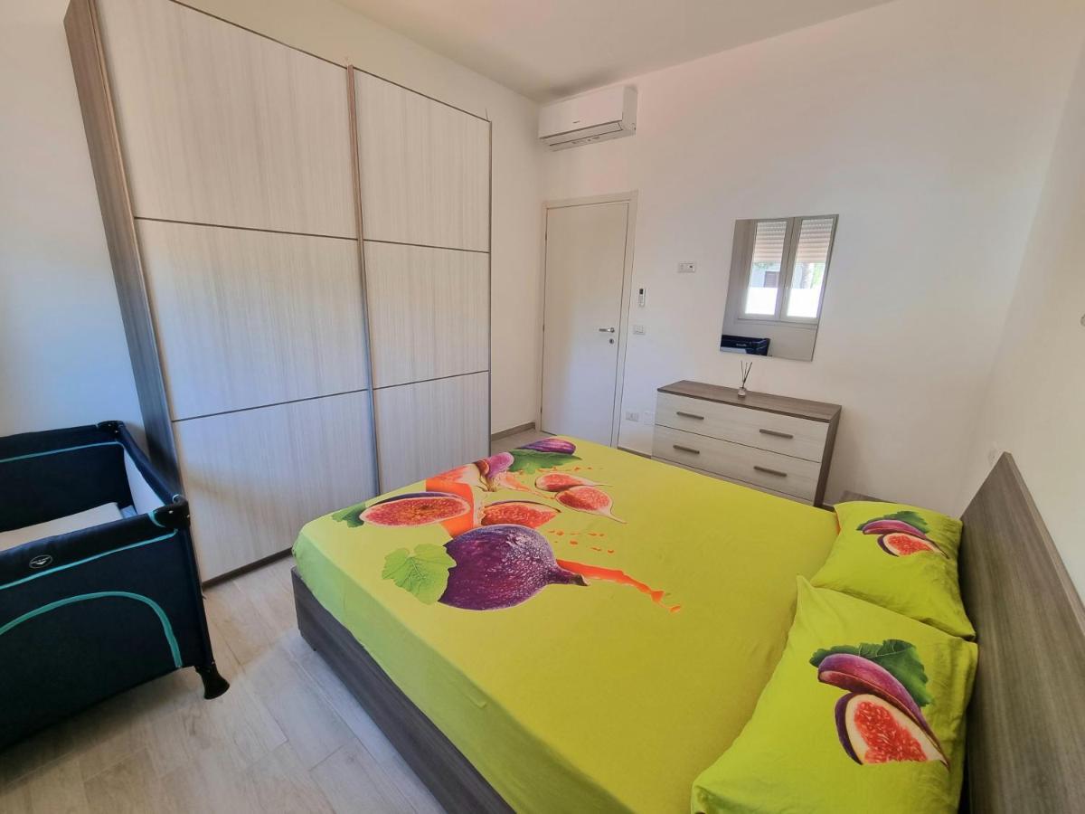 Villa Edoardo Con Pineta A 250 Metri Dal Mare Torre Squillace ภายนอก รูปภาพ