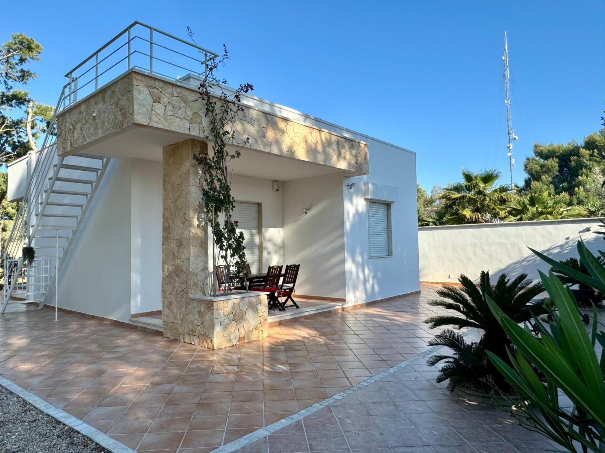 Villa Edoardo Con Pineta A 250 Metri Dal Mare Torre Squillace ภายนอก รูปภาพ